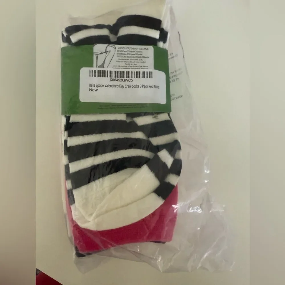 Kate Spade New York Valentine's Day Crew Socks 3 Pack Red Multi NWT